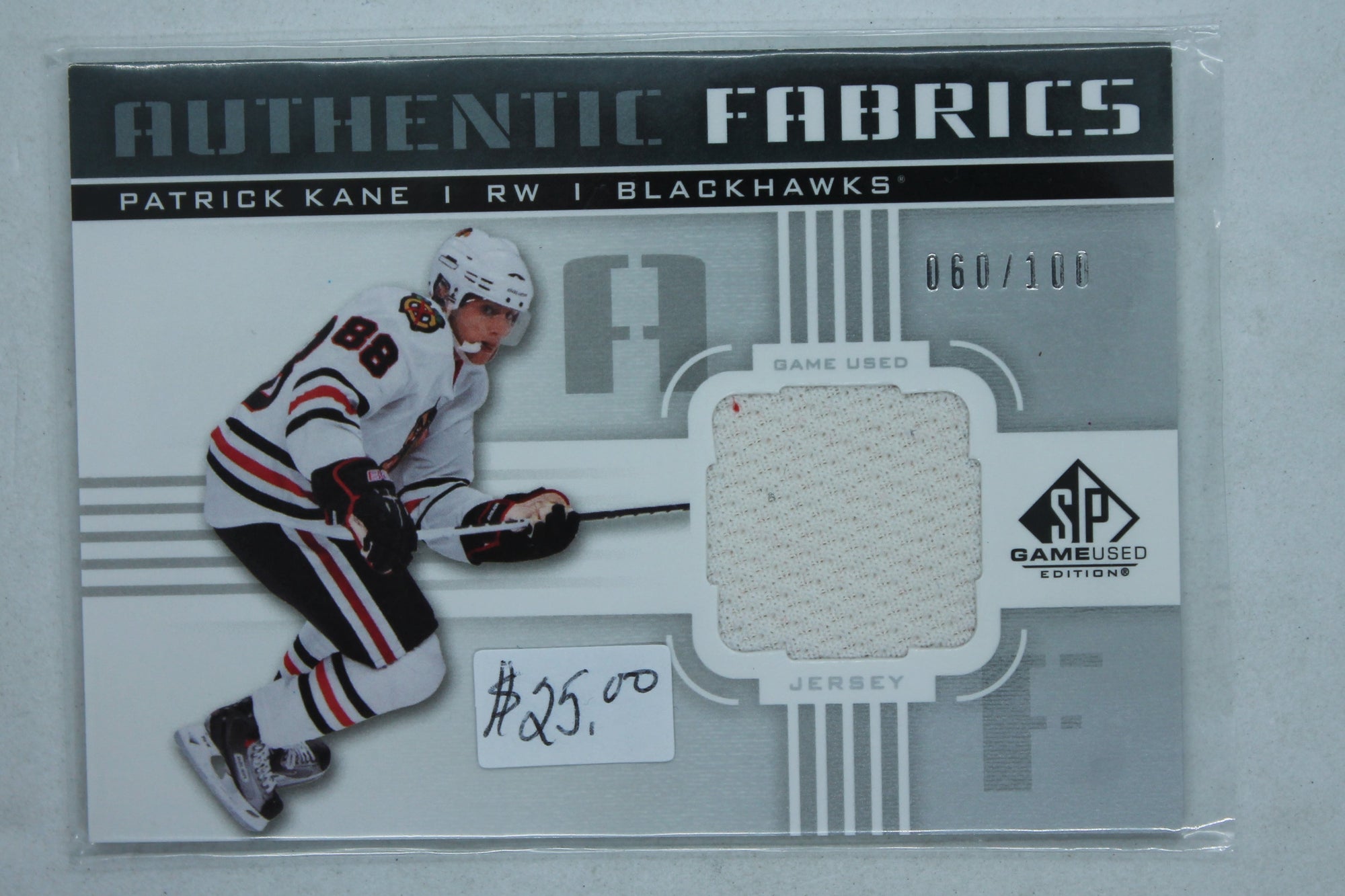 Patrick Kane 2011-12 SP Game Used Edition - Authentic Fabrics - Patch #AF-PK Patrick Kane #060/100 Chicago Blackhawks Jersey Card