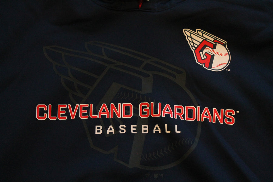 MLB Cleveland Guardians Fanatics Men's Chip in Hoodie