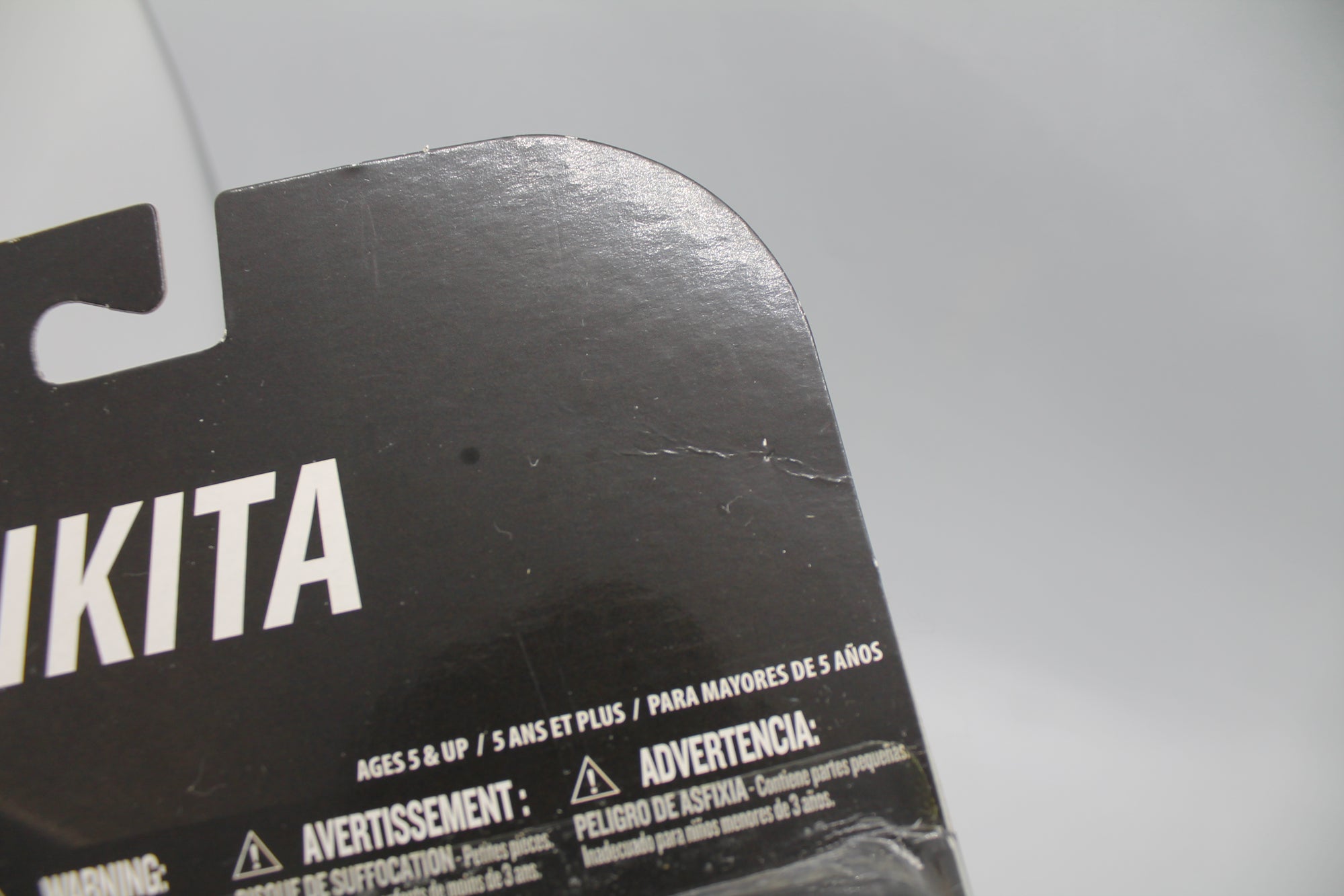 Stan Mikita Mcfarlane NHL Legends 7 -  Chicago Blackhawks - small crease in cardboard