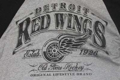 NHL Detroit Red Wings Old Time Hockey Men's 1926 Long Sleeve Tee - Small