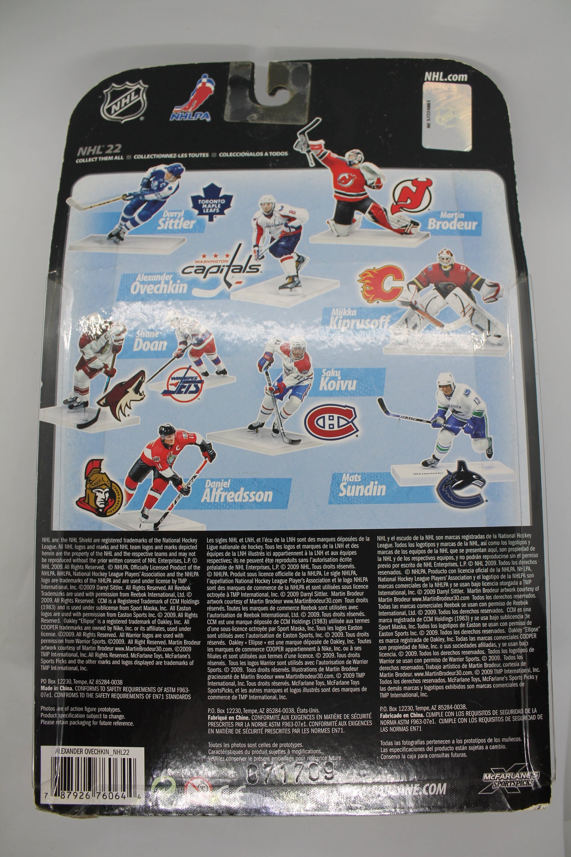 Alexander Ovechkin McFarlane - NHL Series 22 - Washington Capitals - small crease in cardboard