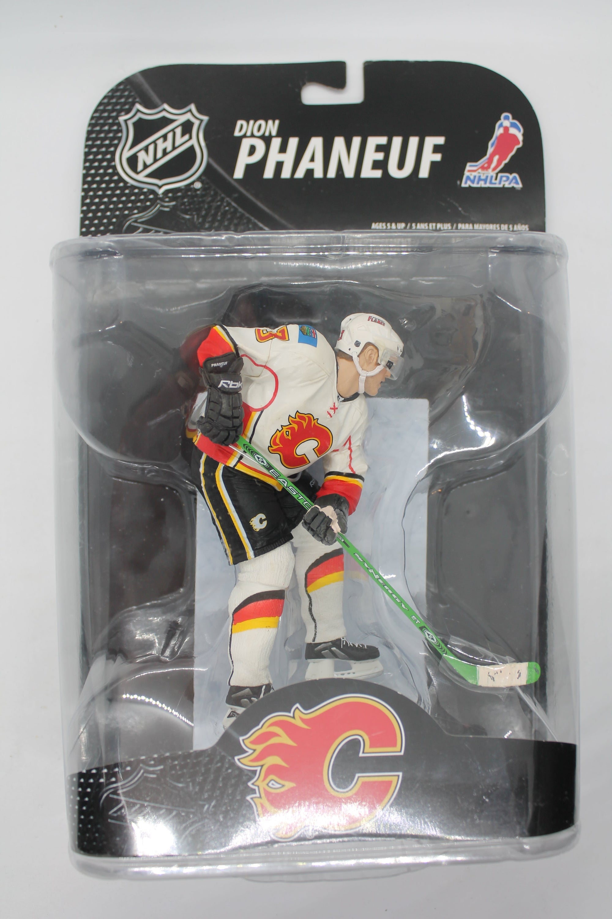 Dion Phaneuf NHL Series 20 McFarlane Figure - Calgary Flames - crease in cardboard