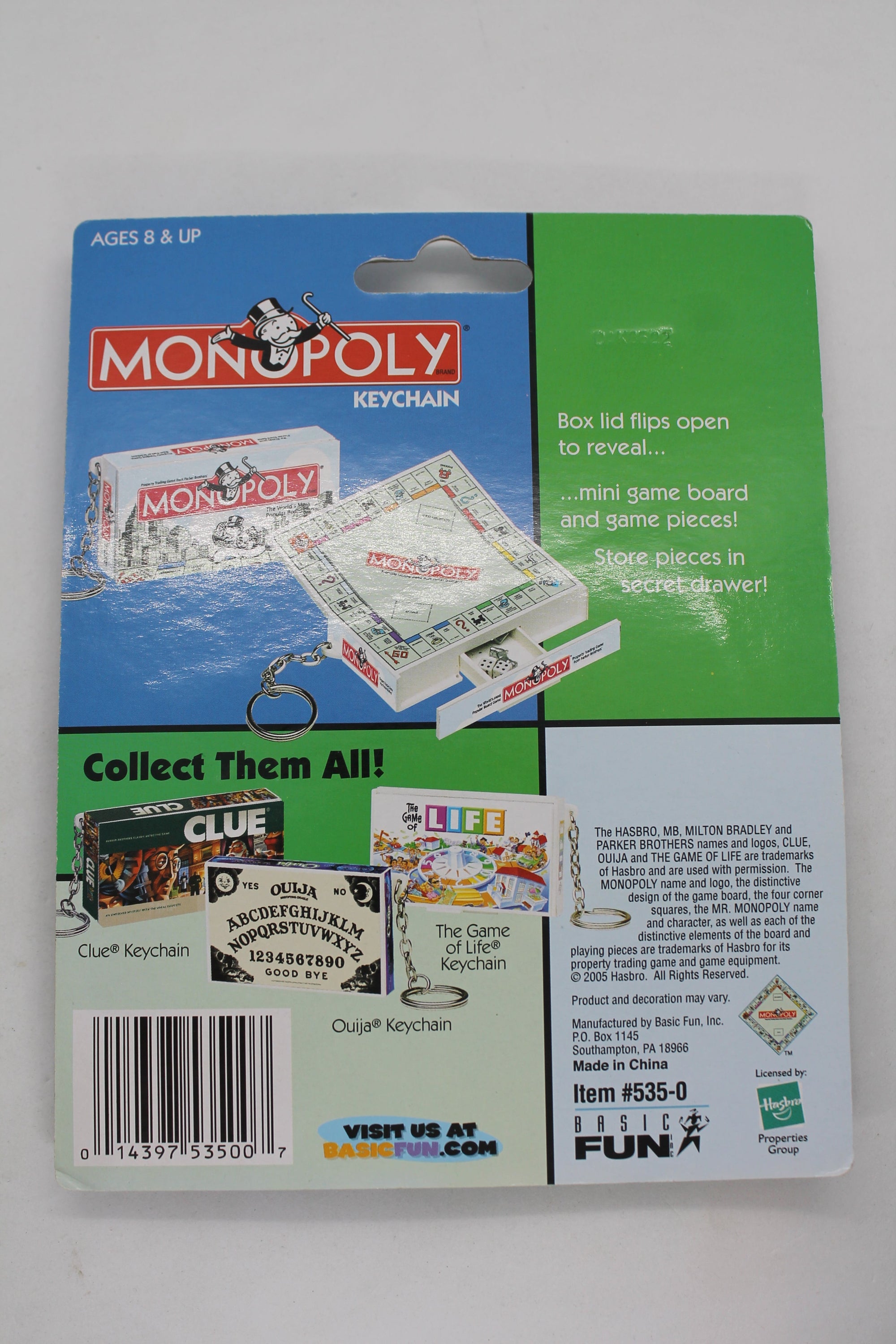 Hasbro - Monopoly Keychain with real mini Game Box, Board and Pieces!
