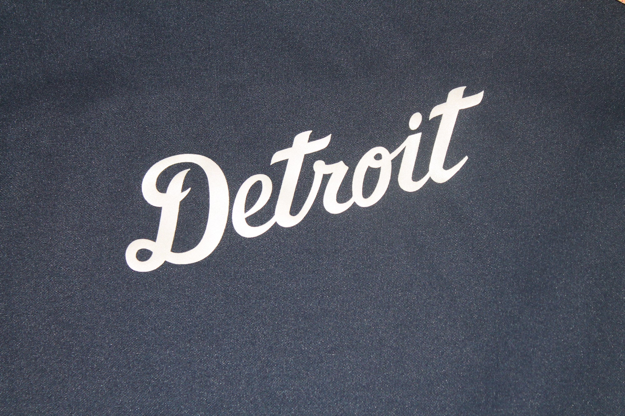 MLB Detroit Tigers Men's Long Sleeve - Majestic - Authentic Collection - Small
