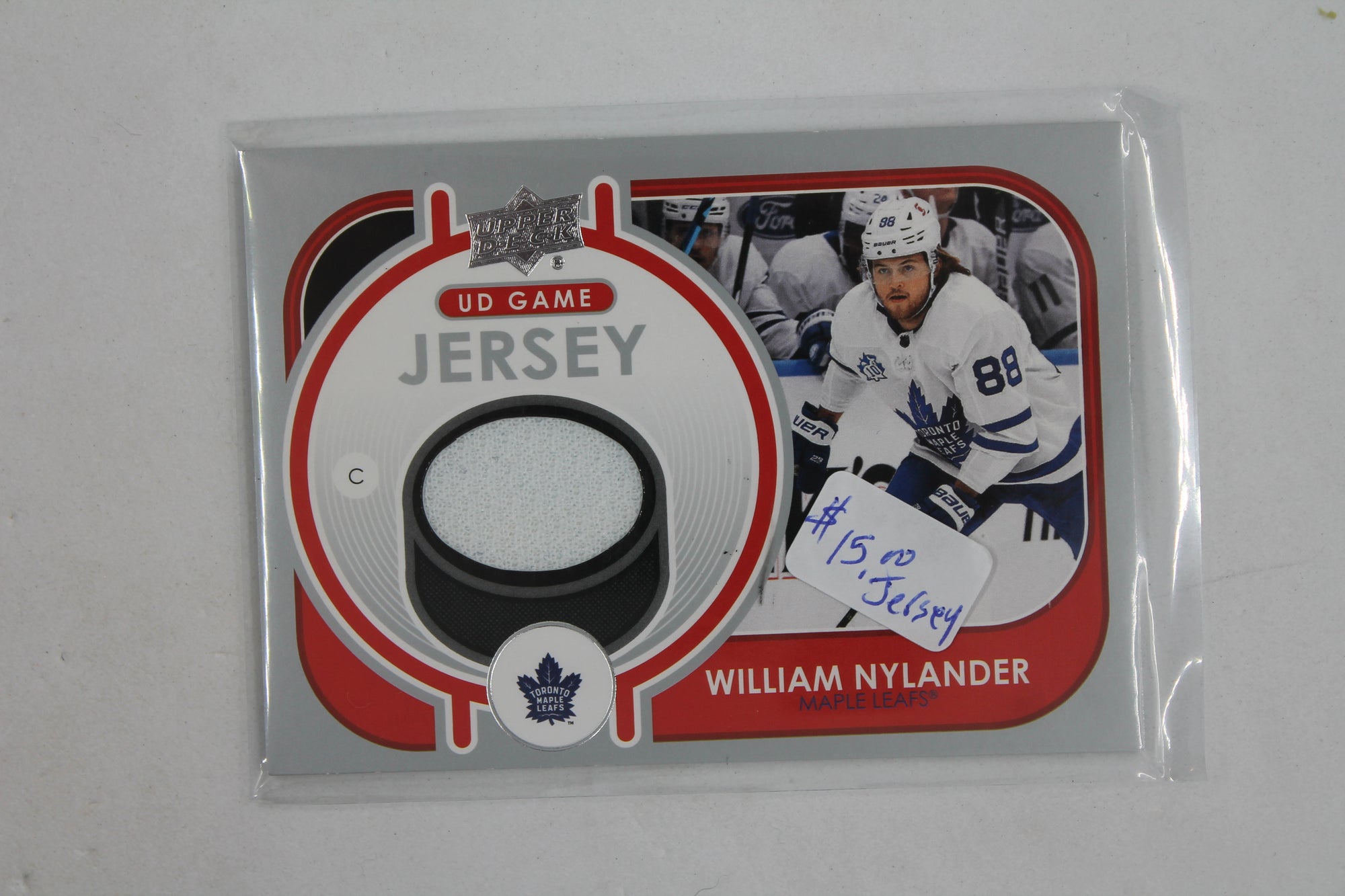 William Nylander 2021-22 Upper Deck Game Jersey Card - White