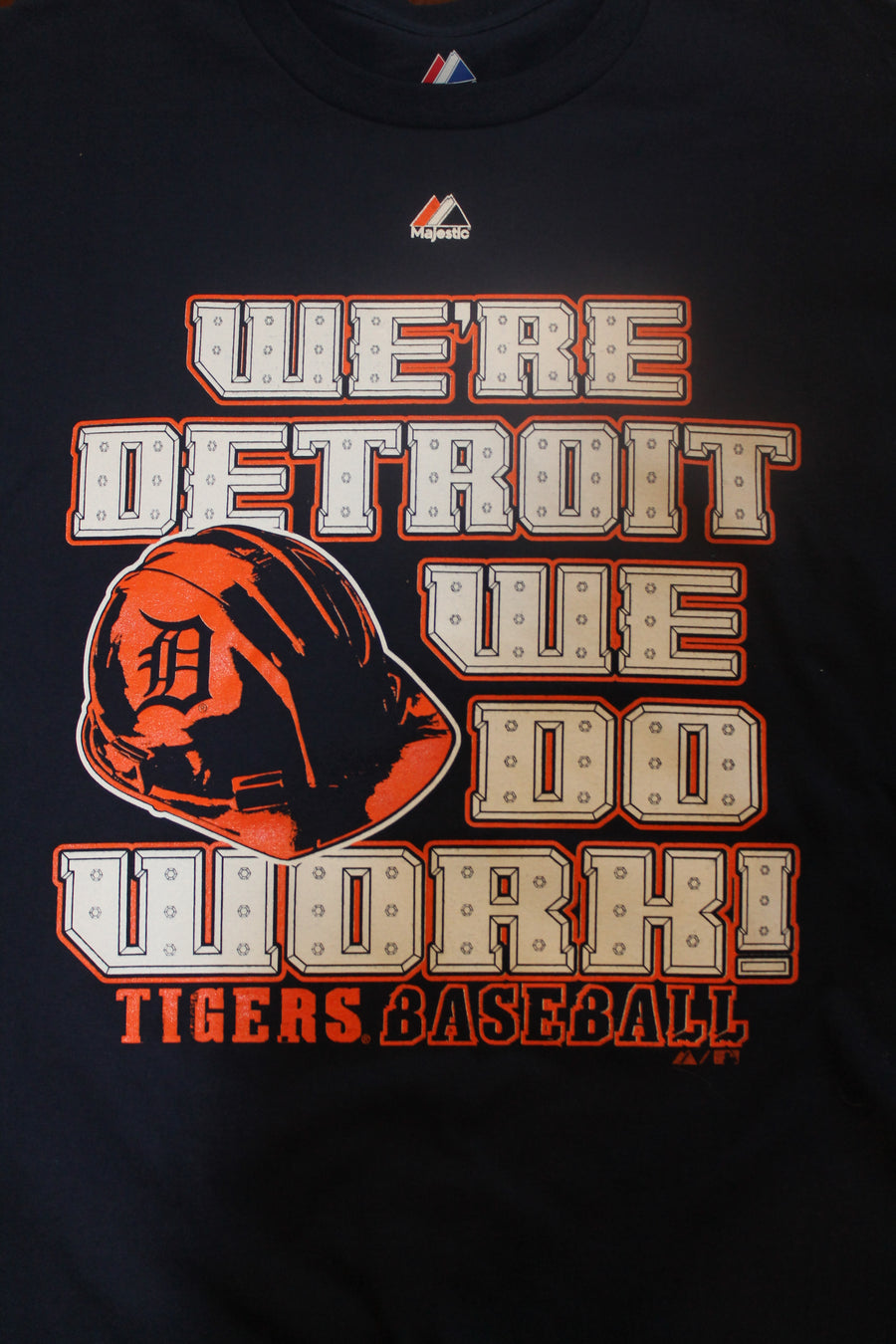 MLB Detroit Tigers Men's Majestic "We're Detroit We Do Work" Tee - Medium
