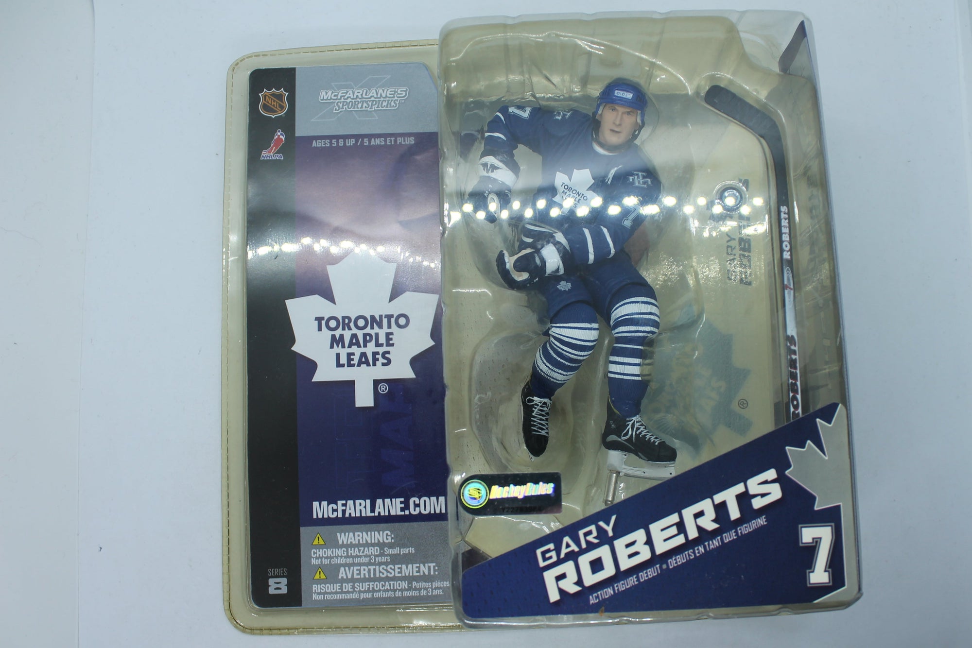 Gary Roberts Mcfarlane NHL 8 - Toronto Maple Leafs - yellowed clamshell