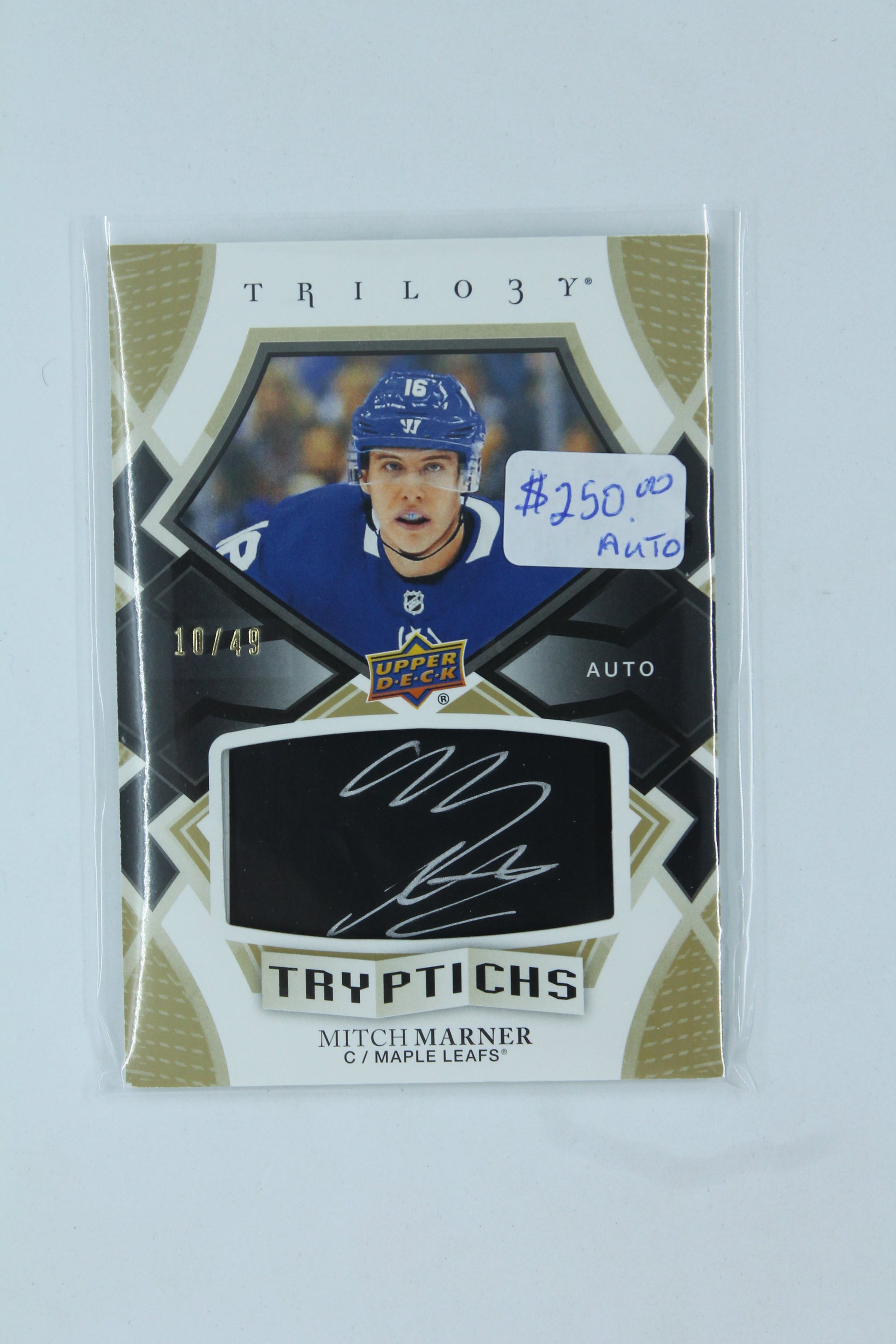 Mitch Marner 2018-19 Upper Deck Trilogy- Tryptichs Autographs/Relics - #T-ML3 #10/49