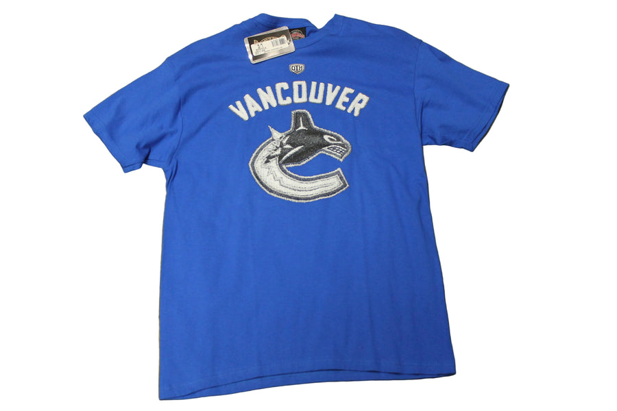 NHL Vancouver Canucks Men's Old Time Hockey Mirage Tee