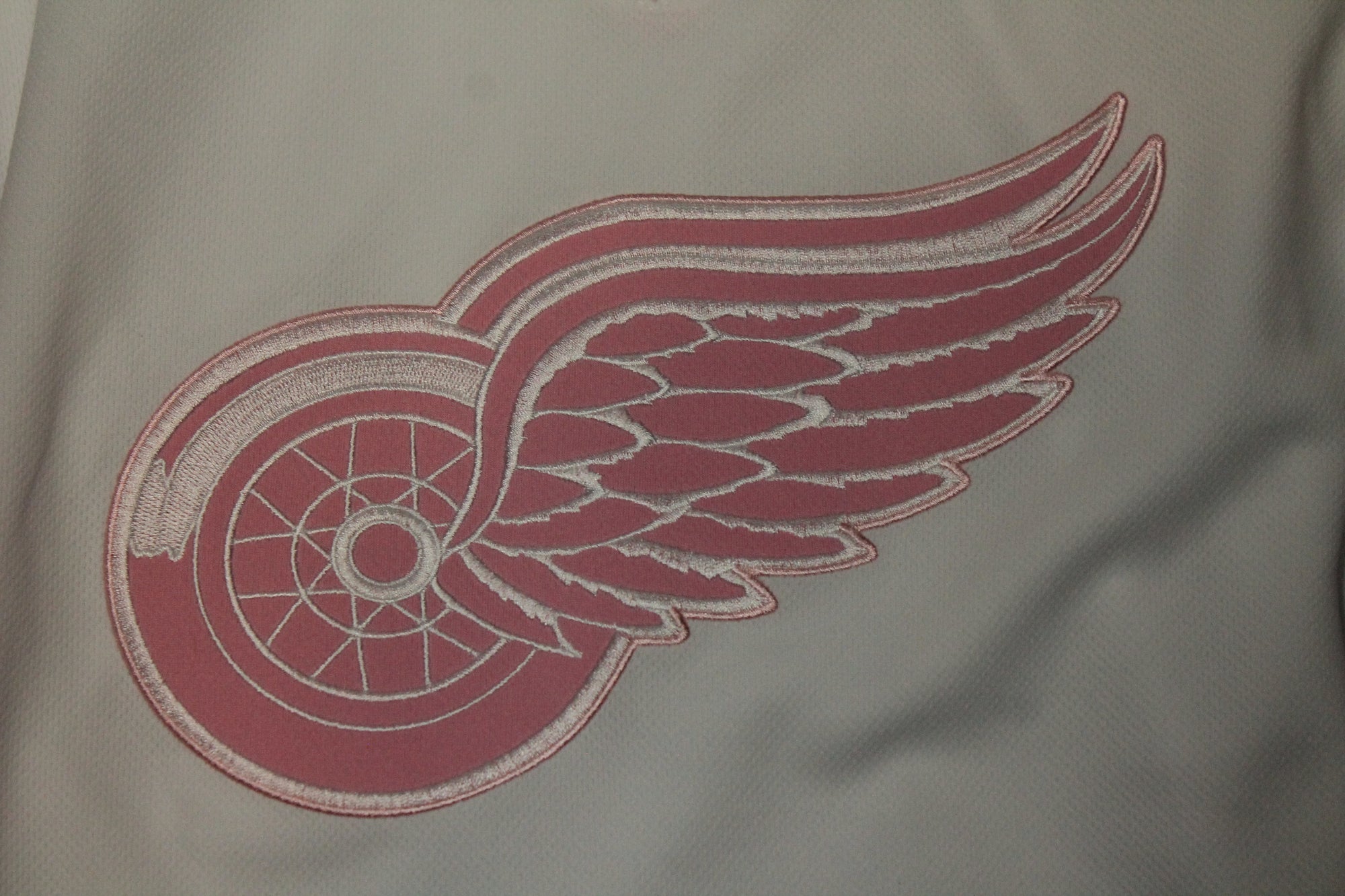 NHL Detroit Red Wings Youth Reebok White & Pink Jersey