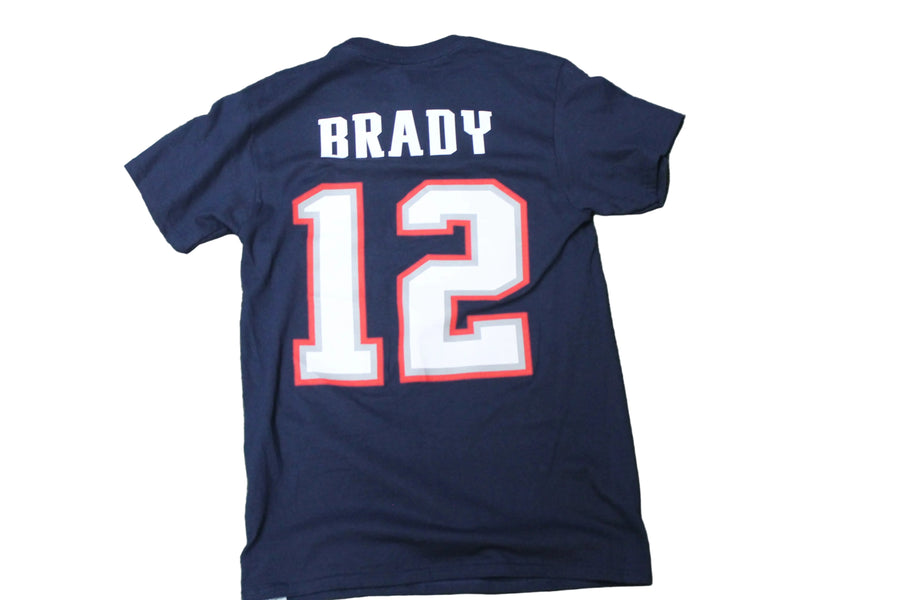 NFL New England Patriots Majestic Men's Tom Brady #12 Name & Number Tee - Small
