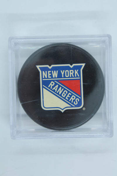 New York Rangers Puck  2008-2009 in Case