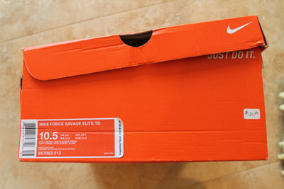 NIKE FORCE SAVAGE ELITE TD FOOTBALL CLEATS -  SIZE 10.5 (Sale)