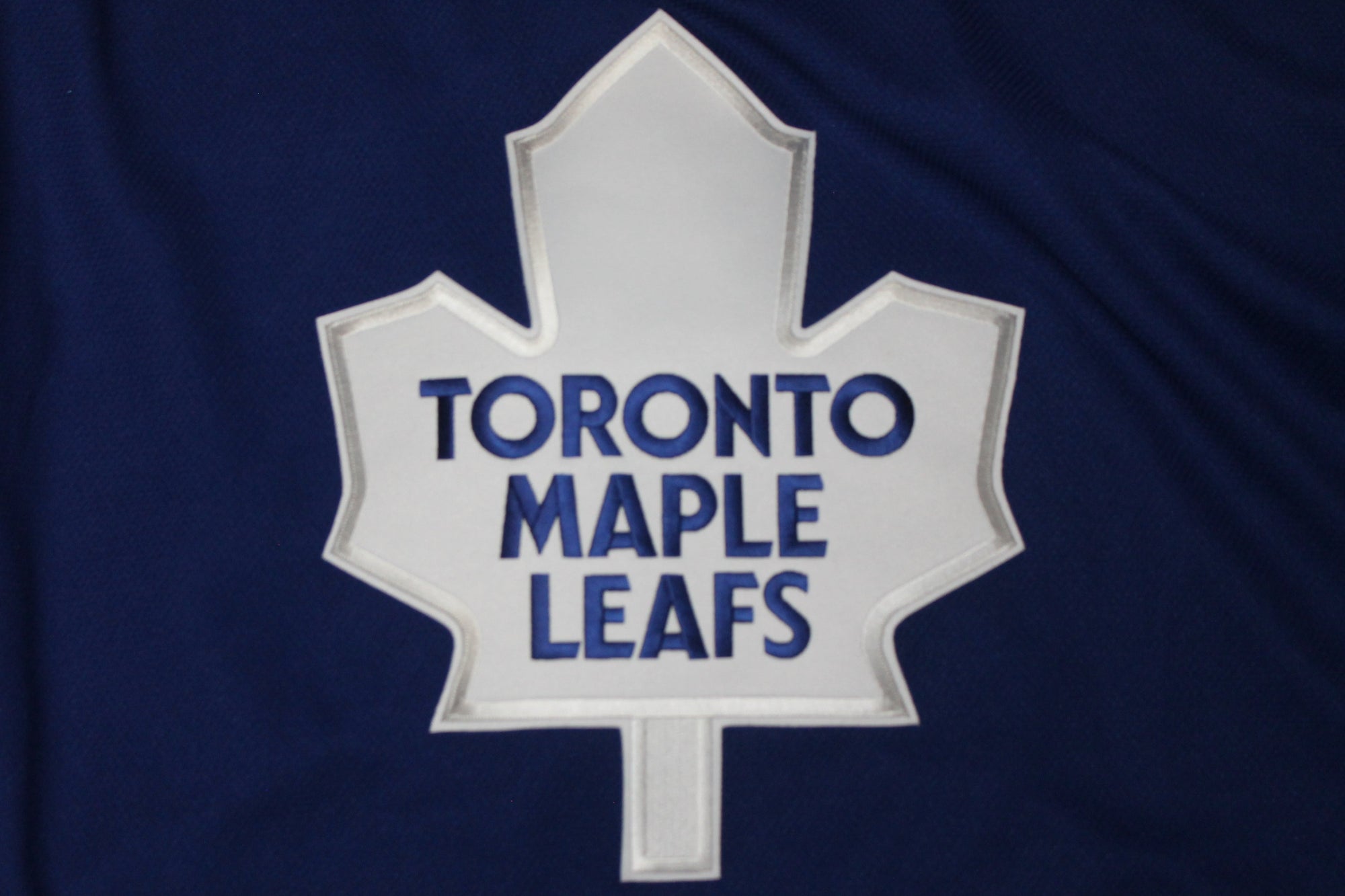 NHL Toronto Maple Leafs Men's Reebok "Old Leaf" Home Jersey - XLarge (SALE)