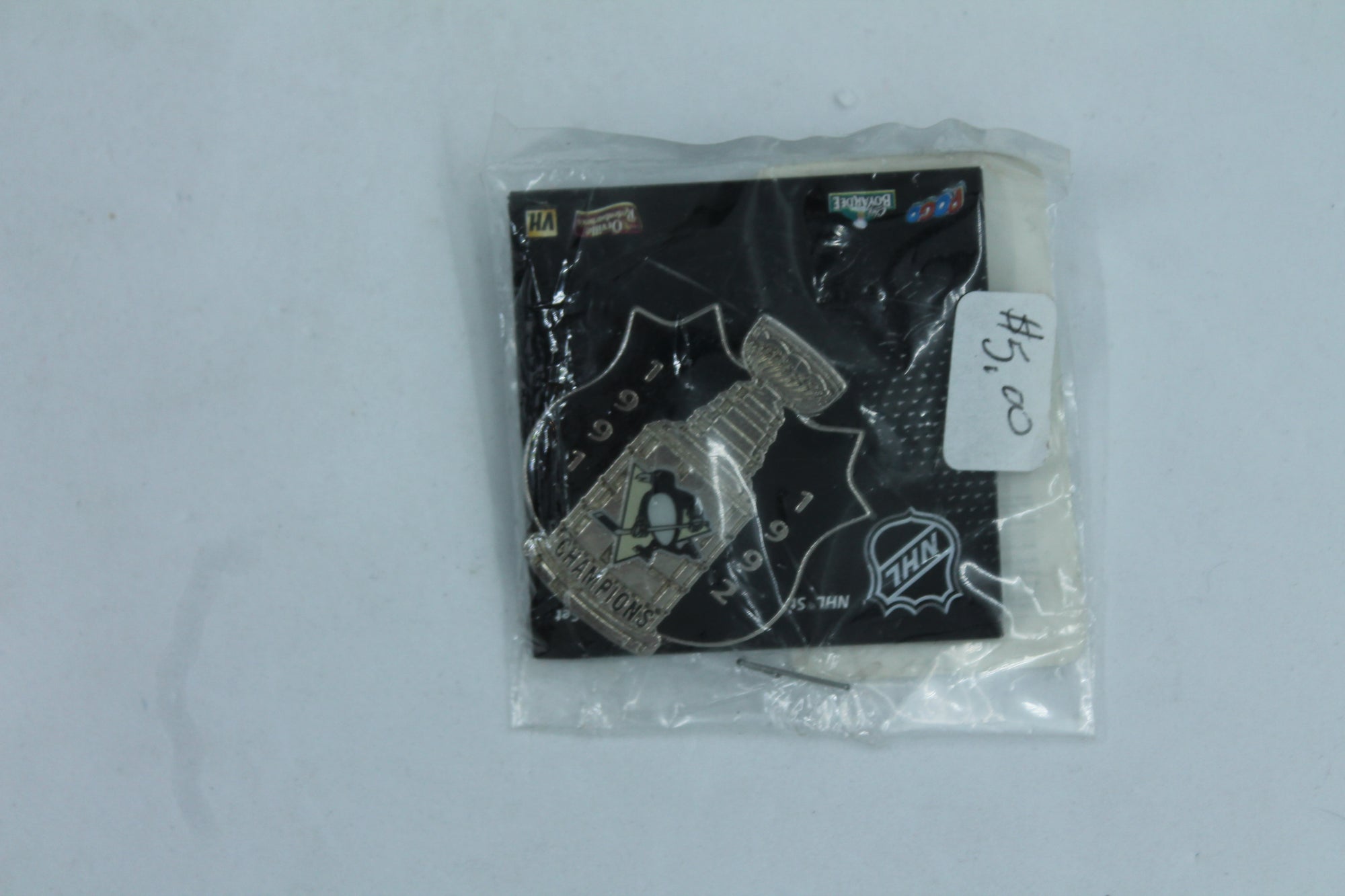 NHL Pittsburgh Penguins Stanley Cup Collector Pin