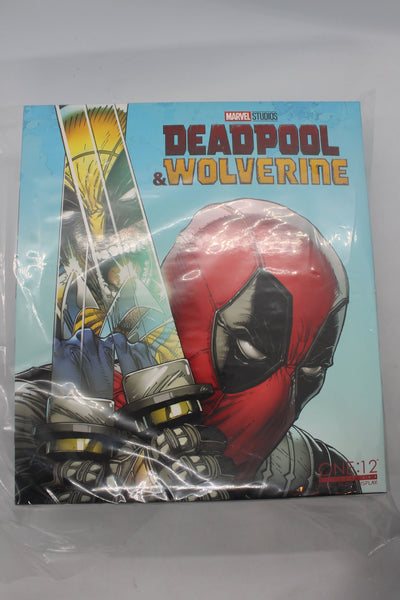 ONE:12 Deadpool Deluxe Edition Figure (Deadpool & Wolverine) - Mezco Toyz
