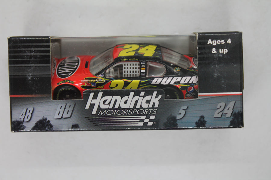 2011 Jeff Gordon #24 Dupont 1/64 diecast