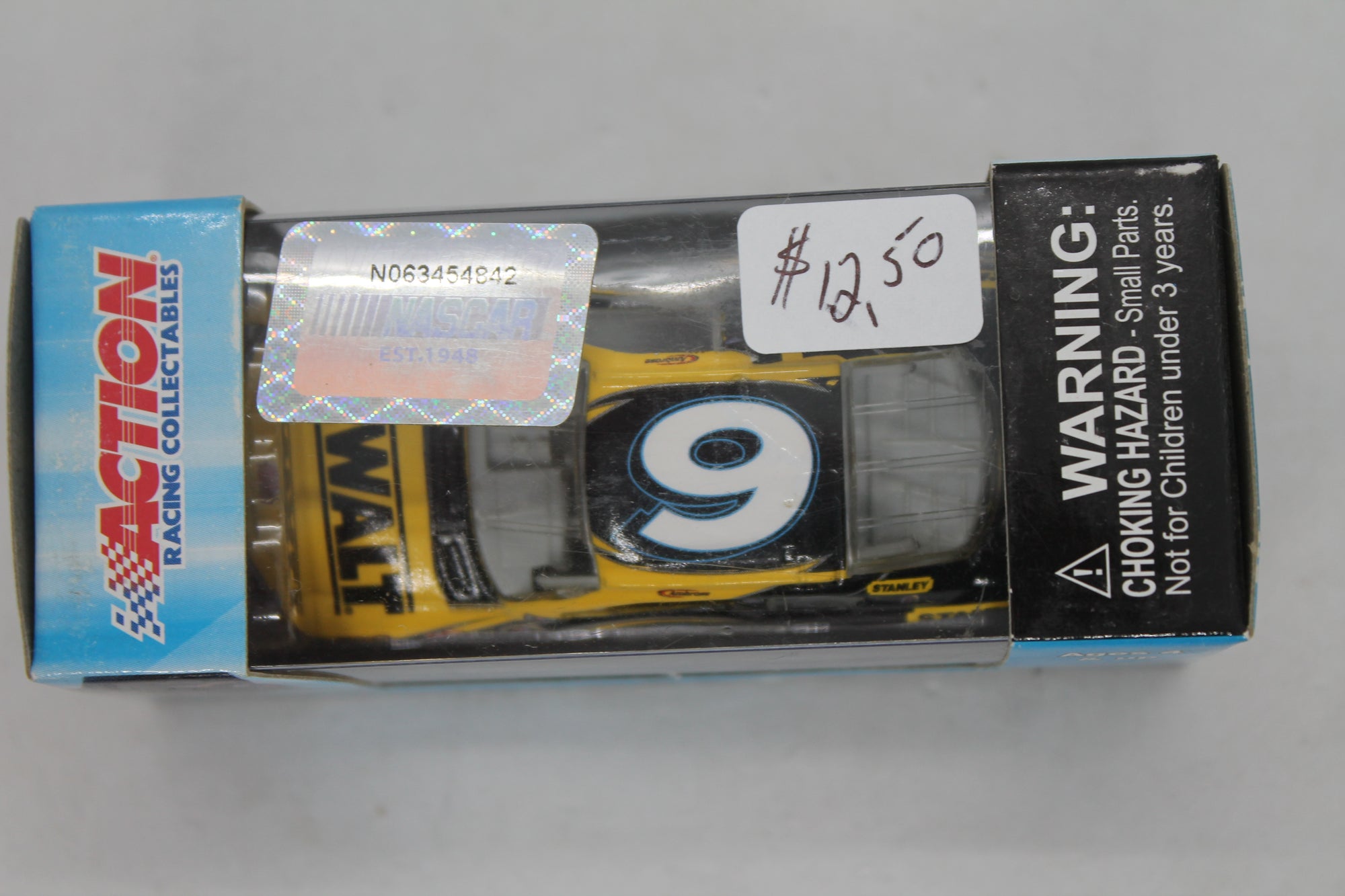 Marcos Ambrose #9 2012 Fusion Stanley 1:64 diecast - Richard Petty Motorsports