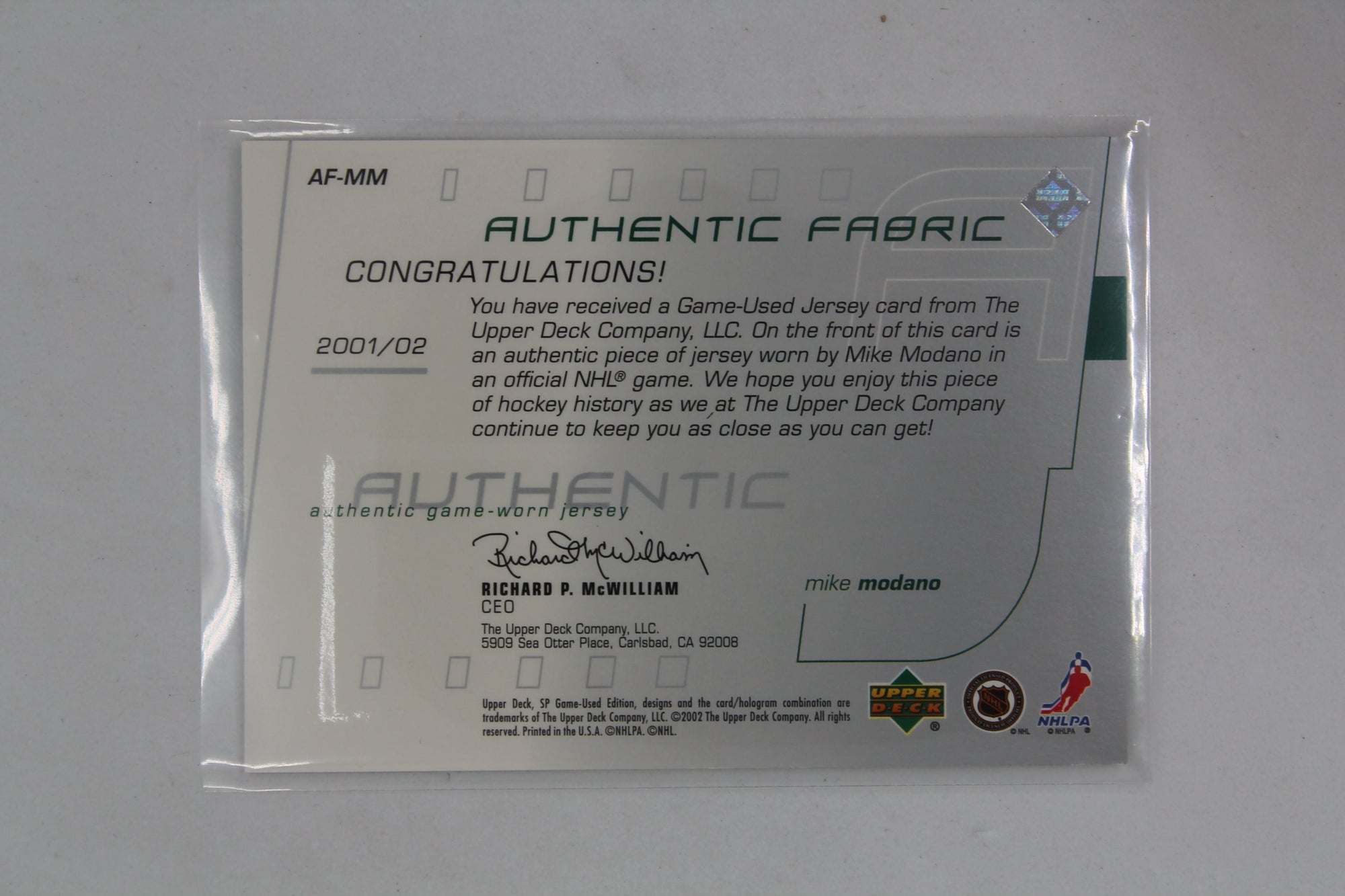 Mike Modano 2001-02 SP Game Used Edition - Authentic Fabric #AF-MM Jersey Card