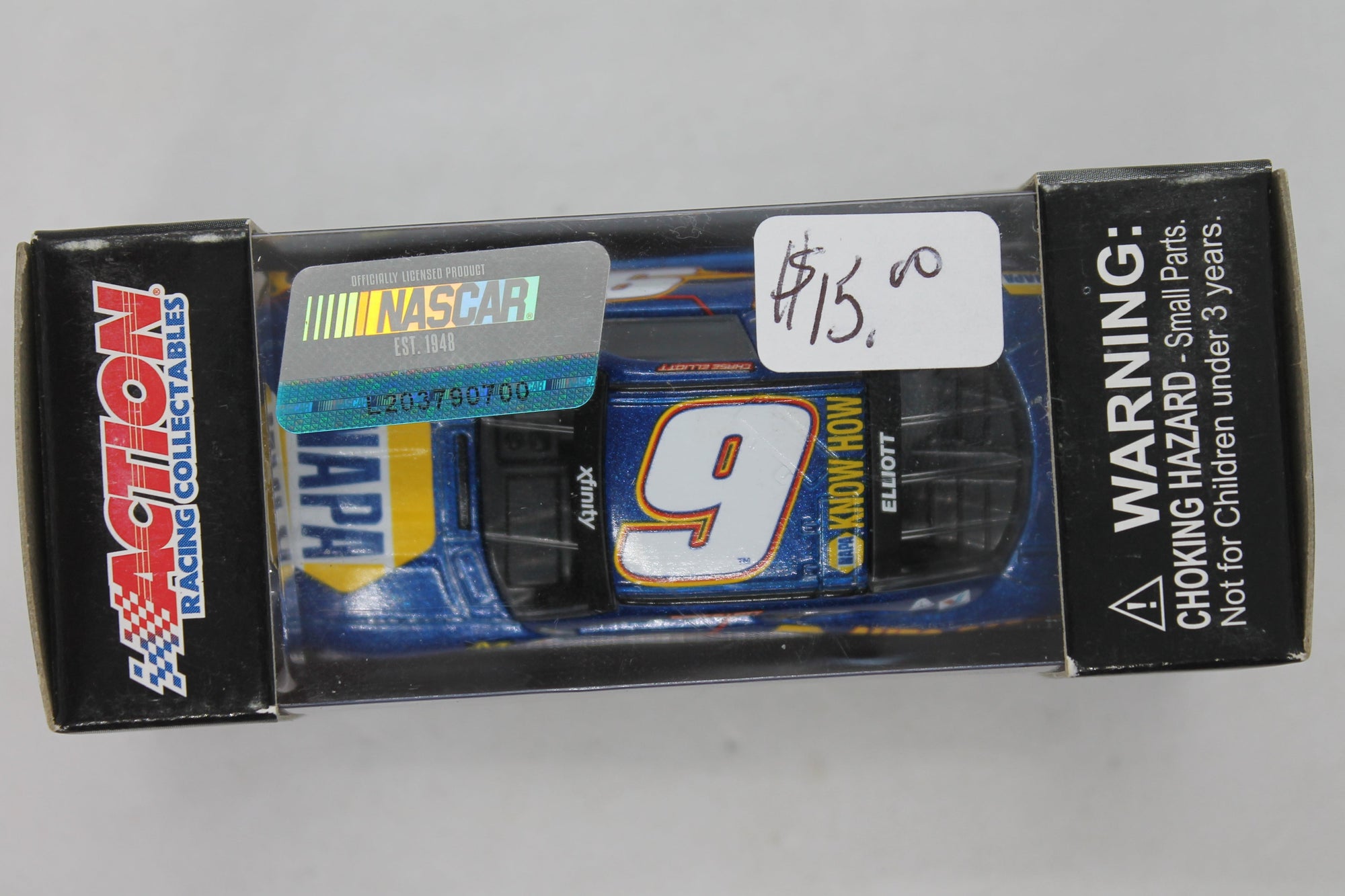 NASCAR Chase Elliott #9 Napa 2015 Camaro 1:64 Diecast