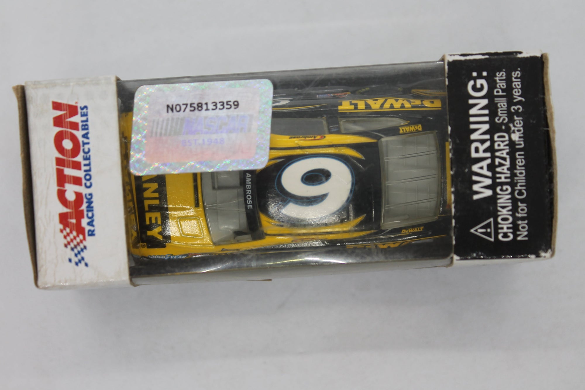 Marcos Ambrose #9 2013 Fusion Stanley 1:64 diecast - Richard Petty Motorsports
