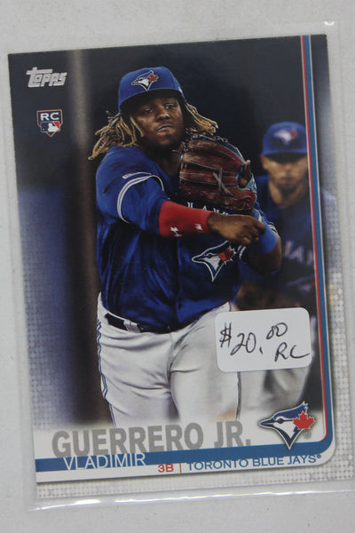 Vladimir Guerrero Jr. 2019 Topps Update Throwing Rookie Card #US1.1