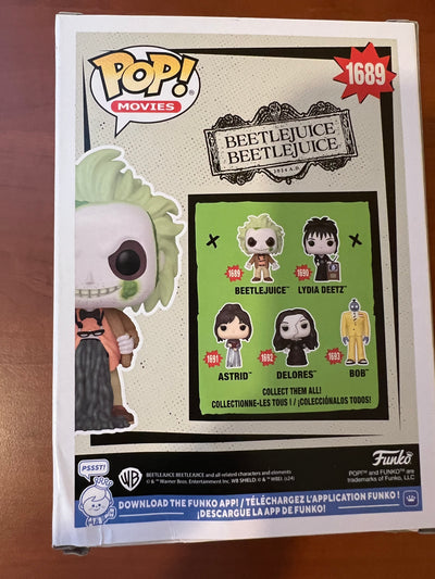 Funko POP Beetlejuice with Cardigan #1689 CHASE Beetlejuice Beetlejuice (see box damage)