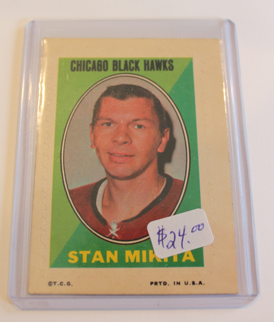 1970-71 Topps/O-Pee-Chee Stan Mikita Sticker