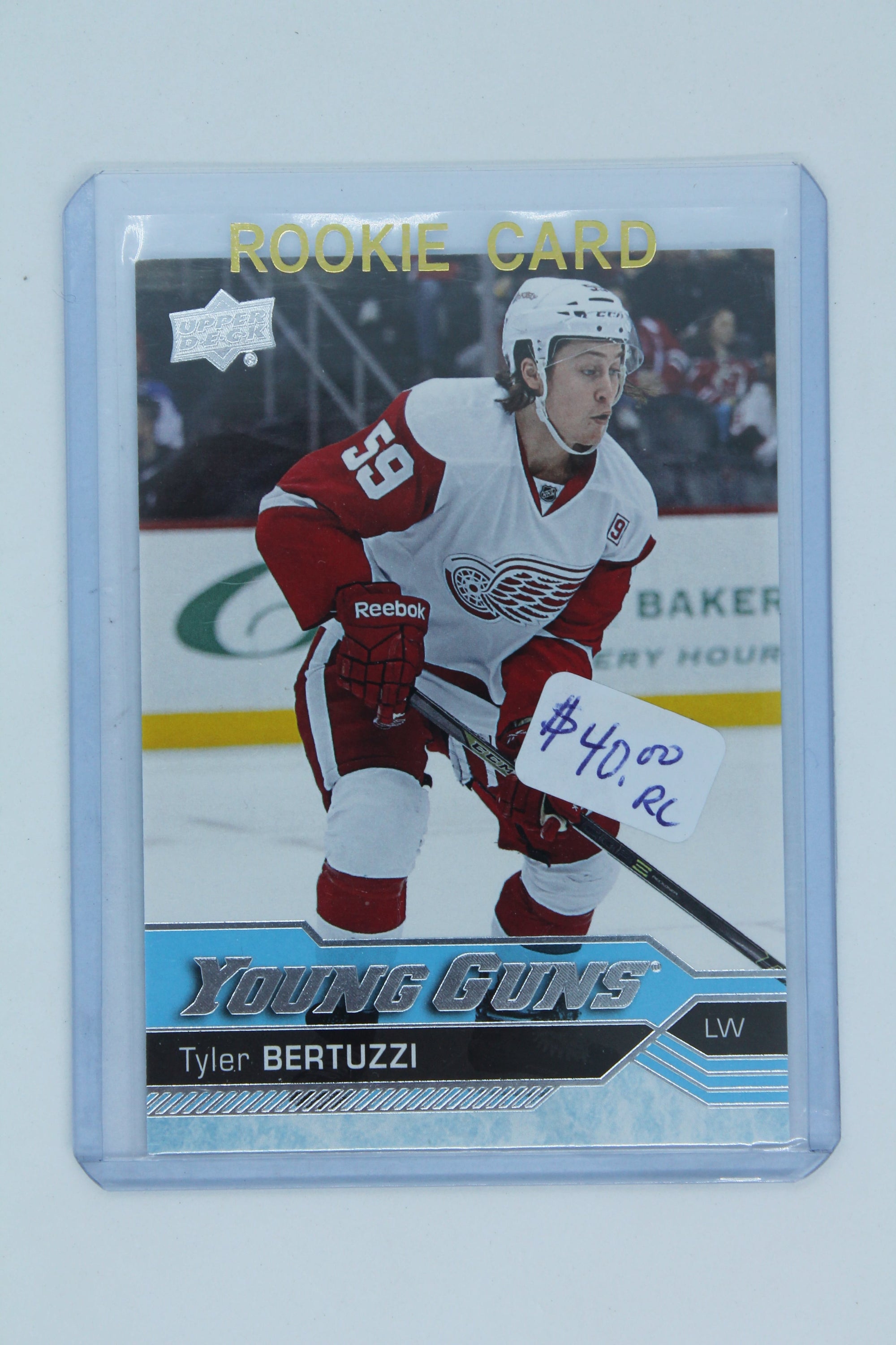 Tyler Bertuzzi 2016-17 Upper Deck  Young Guns Rookie Card