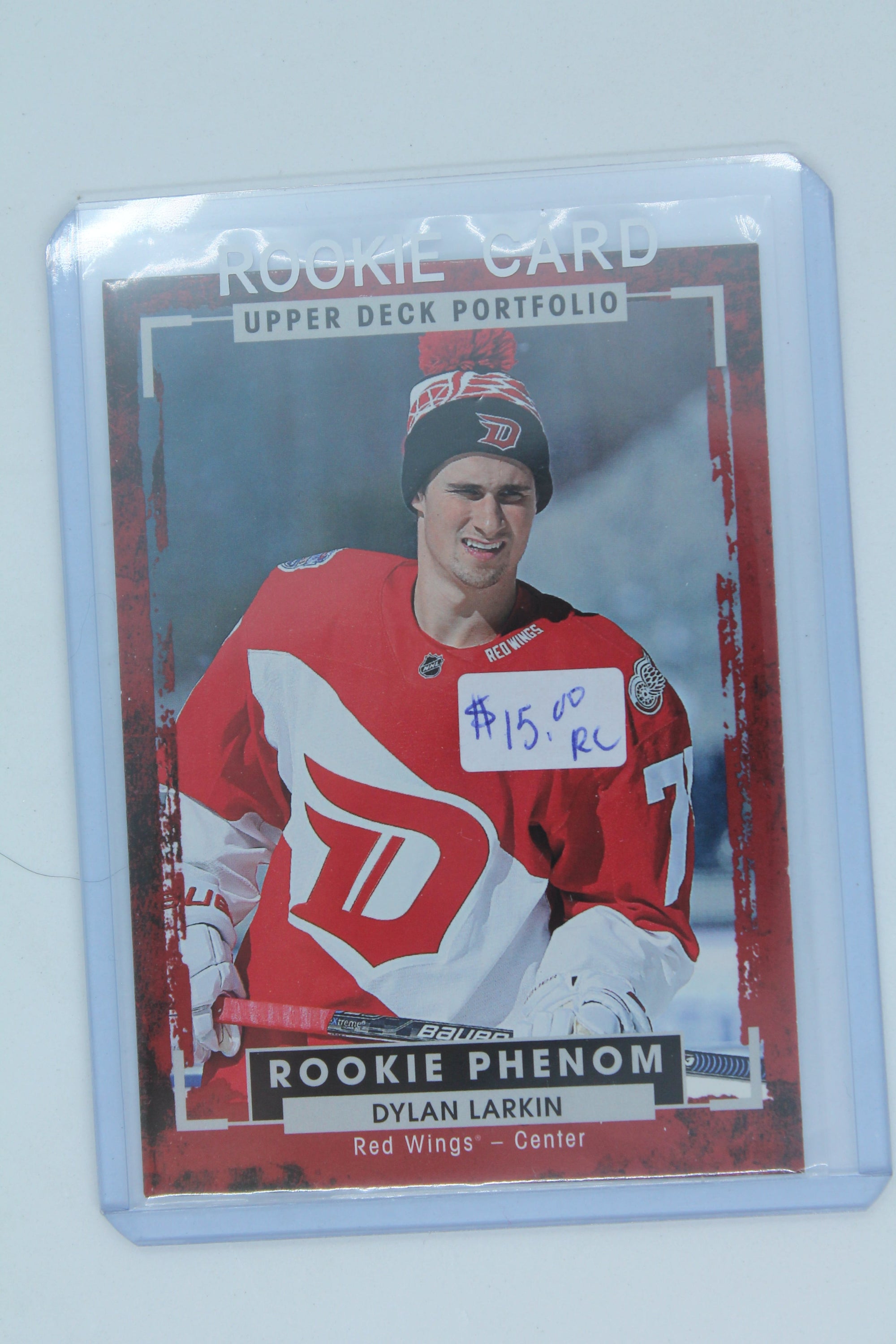 Dylan Larkin 2015-16 Upper Deck Portfolio Rookie Card
