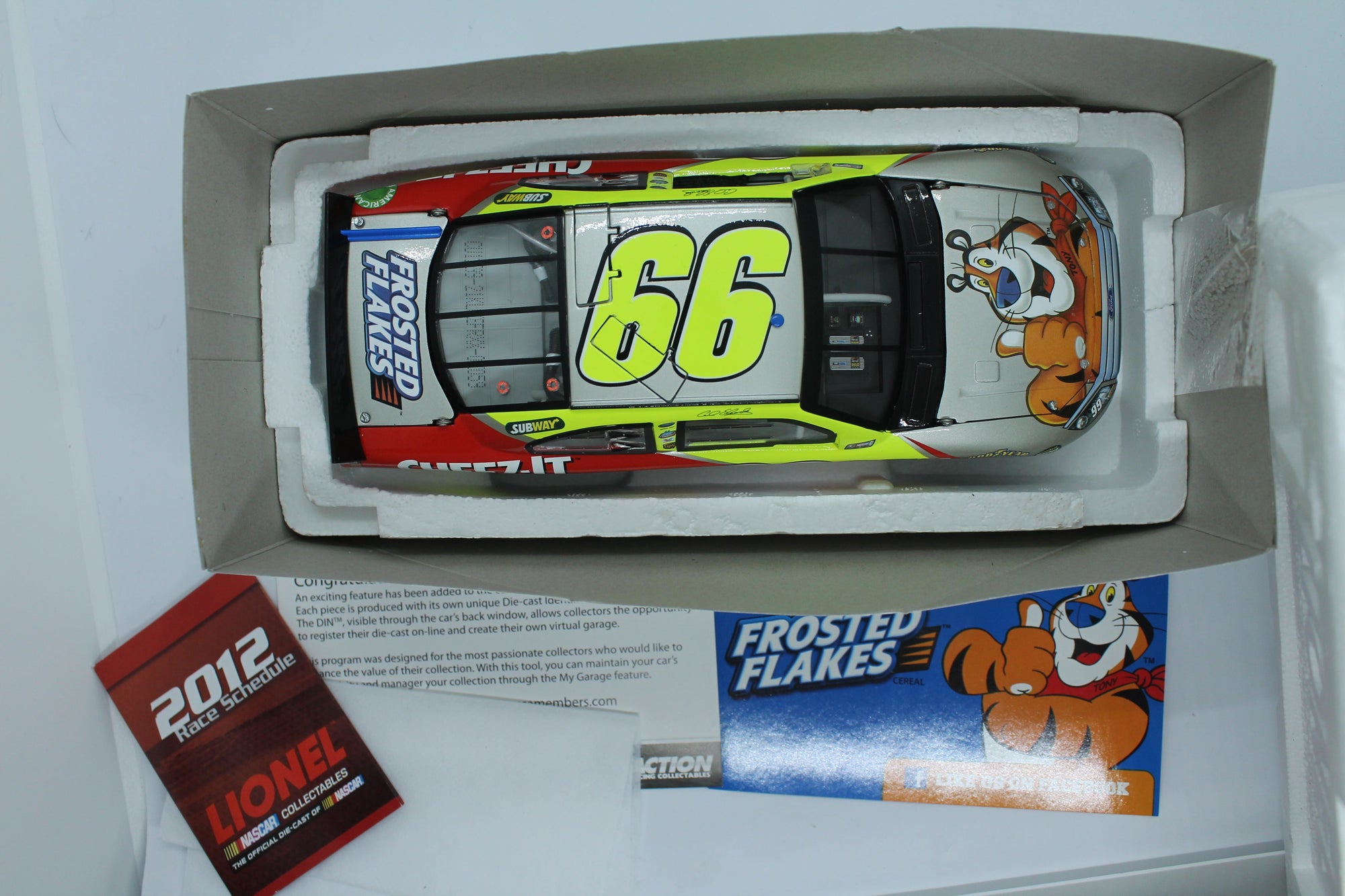 Carl Edwards #99 Kellogg's 2012 Fusion Frost 1:24 Diecast - 1 of 72