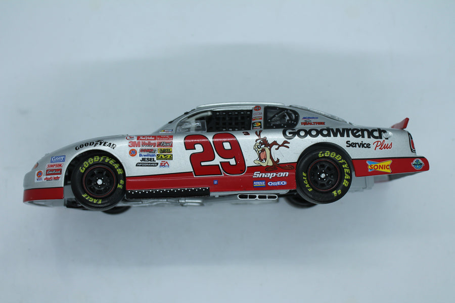 Kevin Harvick #29 Goodwrench Service 2001 Ford Taurus 1:24 car