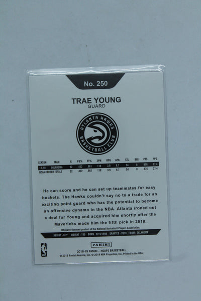 Trae Young 2018-19 Panini NBA Hoops Rookie Card
