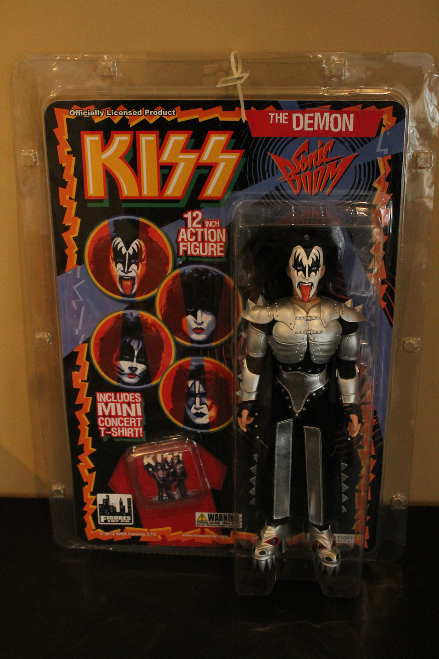FIGURES TOY CO. KISS THE DEMON 12 INCH ACTION FIGURE W/MINI CONCERT T-SHIRT