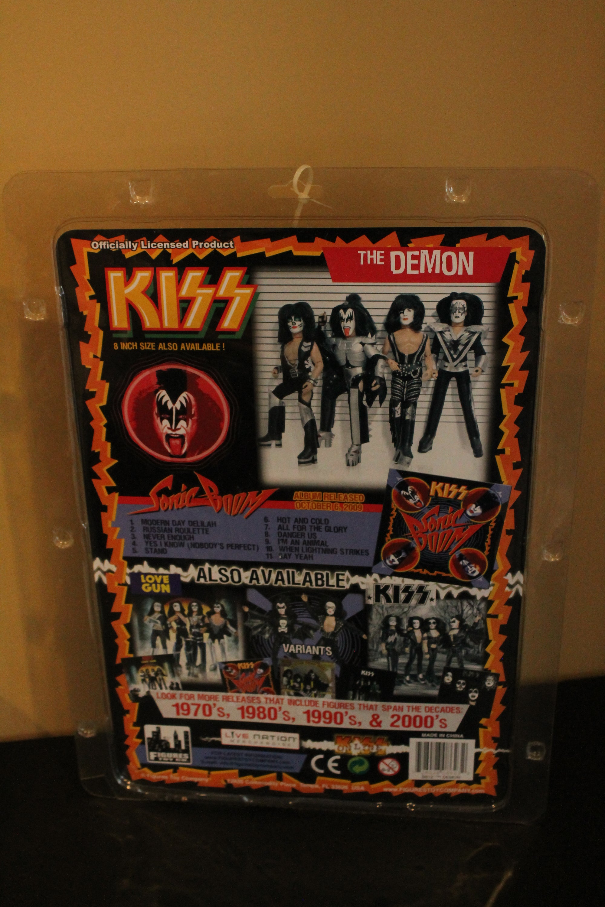 FIGURES TOY CO. KISS THE DEMON 12 INCH ACTION FIGURE W/MINI CONCERT T-SHIRT