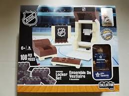 NHL OYO Sports John Tavares Maple Leafs Buildable Locker Set