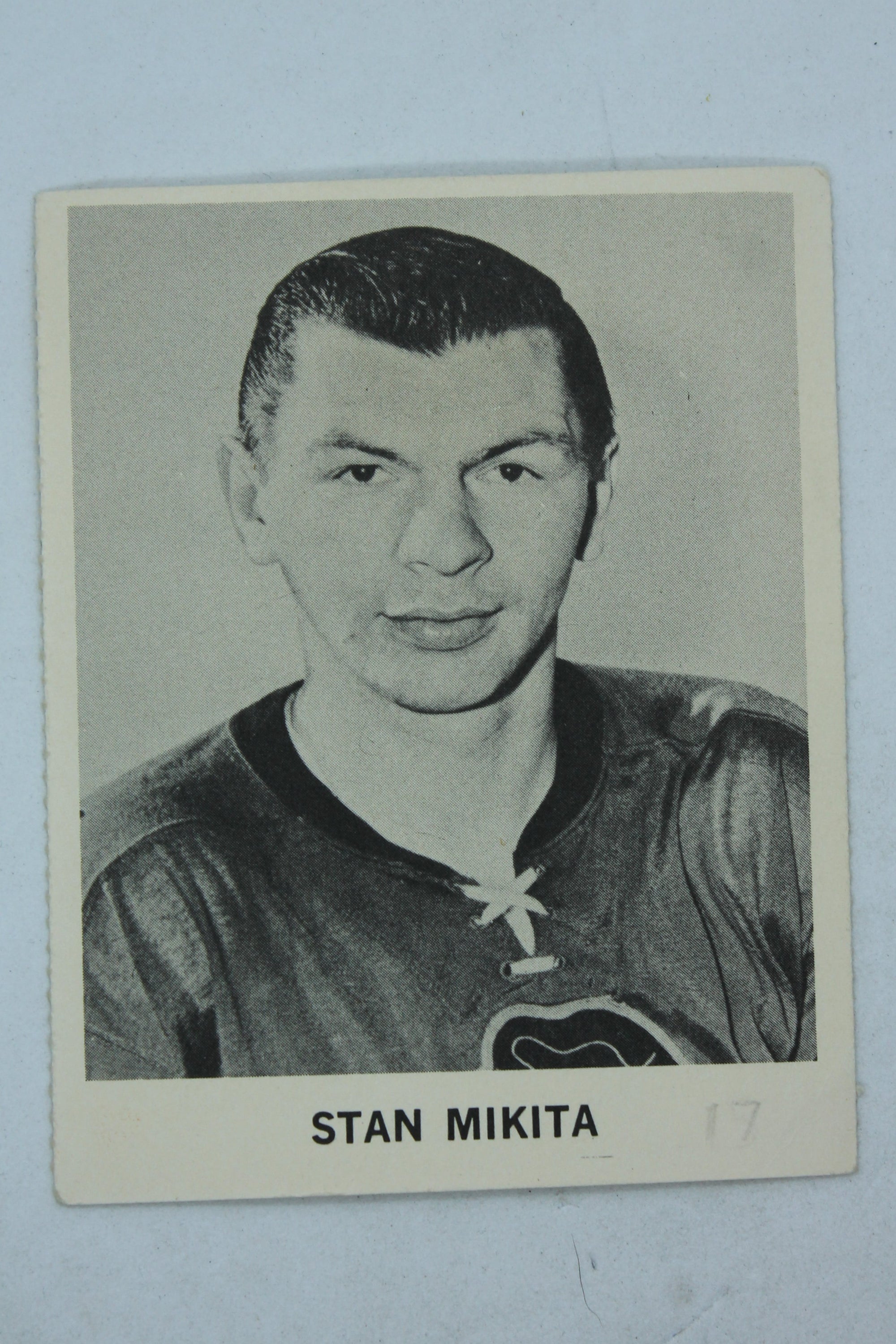 Stan Mikita 1965-66 Coca-Cola Hockey - Chicago Blackhawks - Perforated