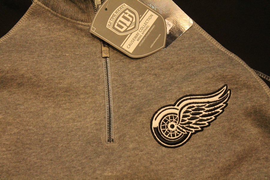 NHL Detroit Red Wings Old Time Hockey Men's Causeway Collection 1/4 Zip-Up - Small