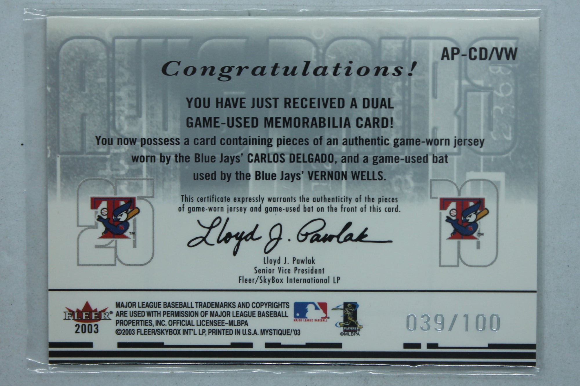 CARLOS DELGADO & VERNON WELLS 2003 FLEER MYSTIQUE GAME USED JERSEY / BAT CARD