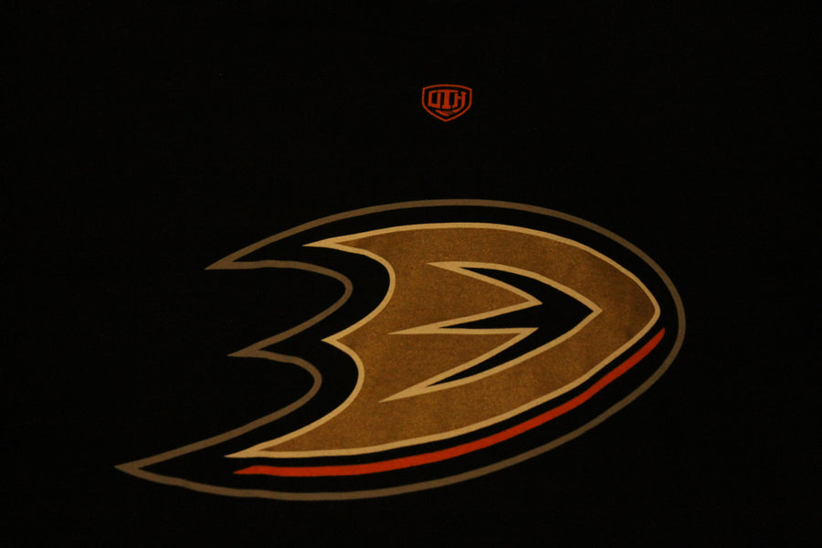 NHL Anaheim Ducks Men's Old Time Hockey Tee