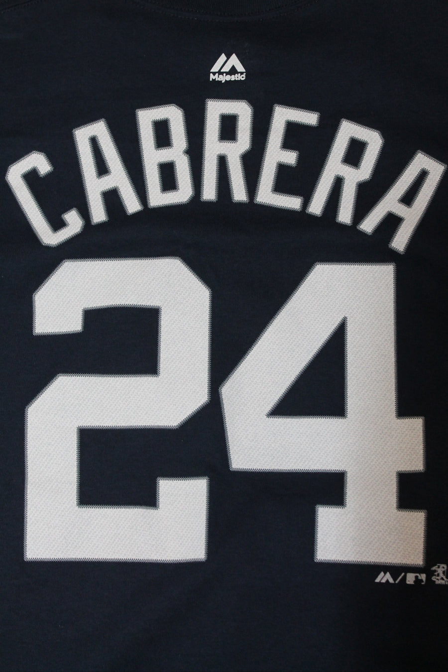 MLB - Men's Majestic Detroit Tigers Cabrera #24 Name & Number T-Shirt - Medium