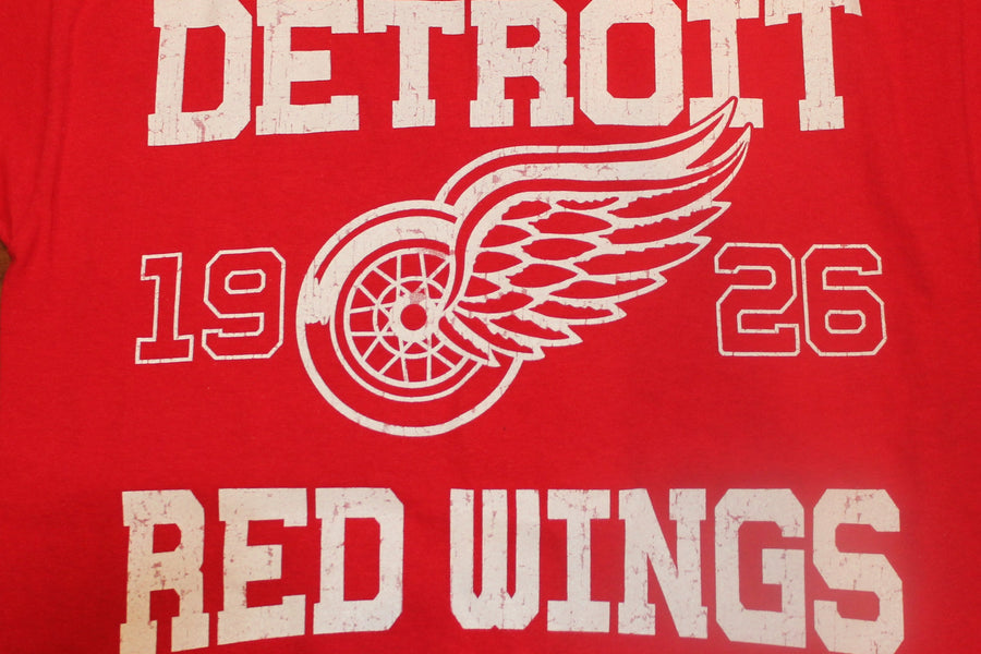 NHL Detroit Red Wings Old Time Hockey Men's 1926 Tee - Small