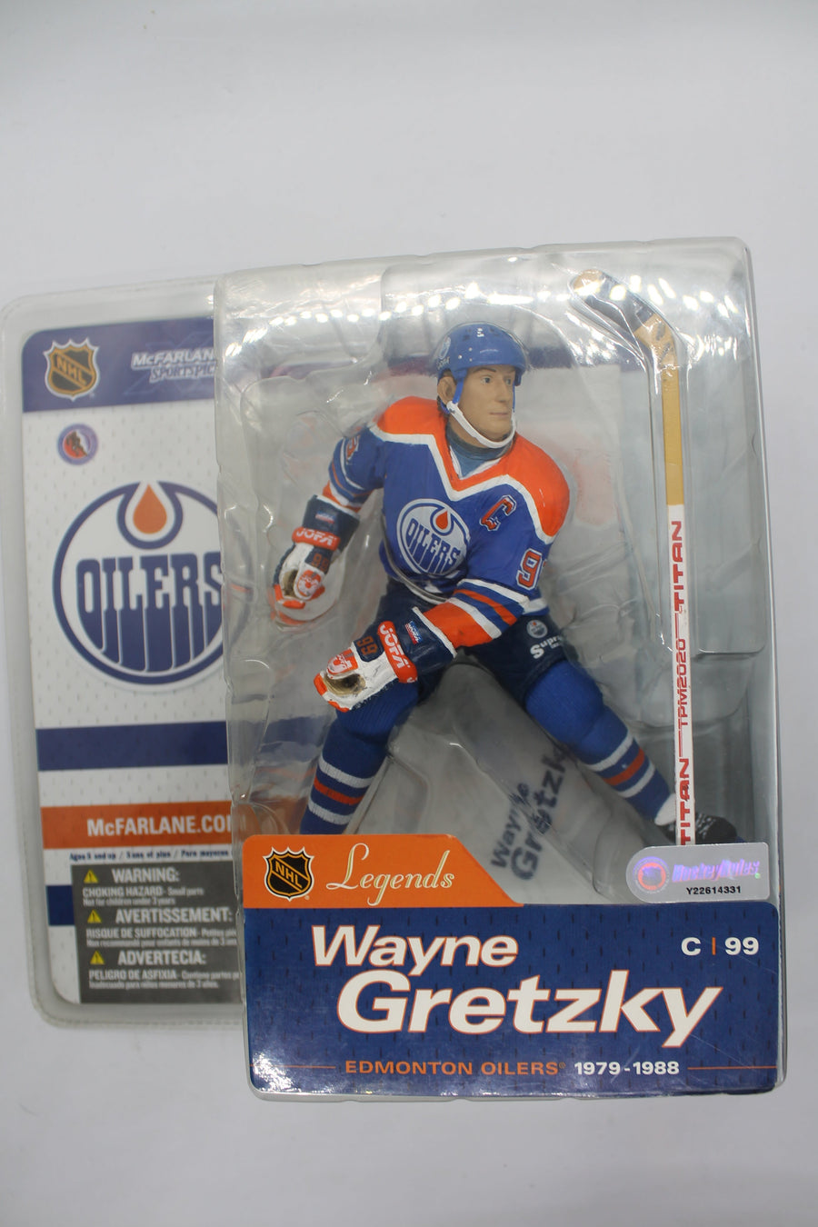 McFarlane NHL Legends Series 1 Wayne Gretzky Oilers 6" Action Figure 2004 - Yellowing Clamshell