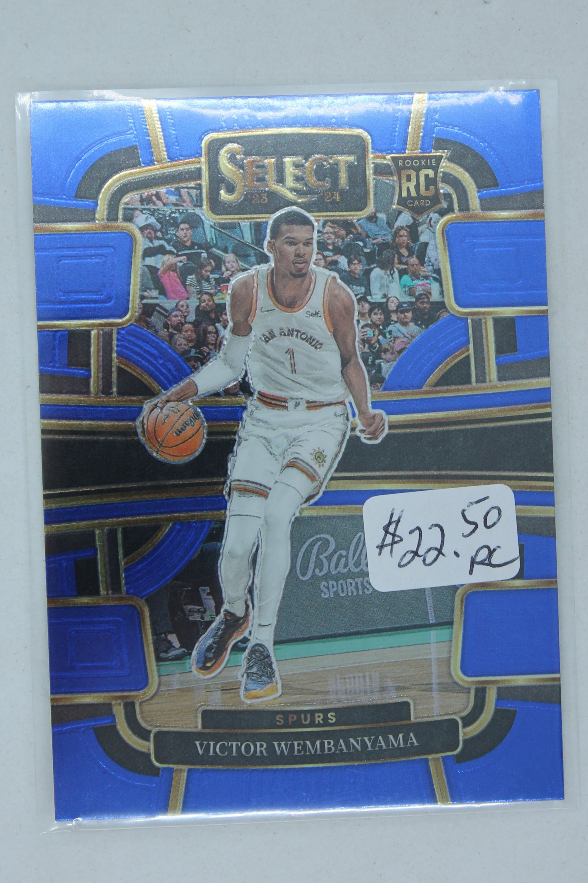 Victor Wembanyama 2023-24 Panini Select Blue Concourse Rookie Card