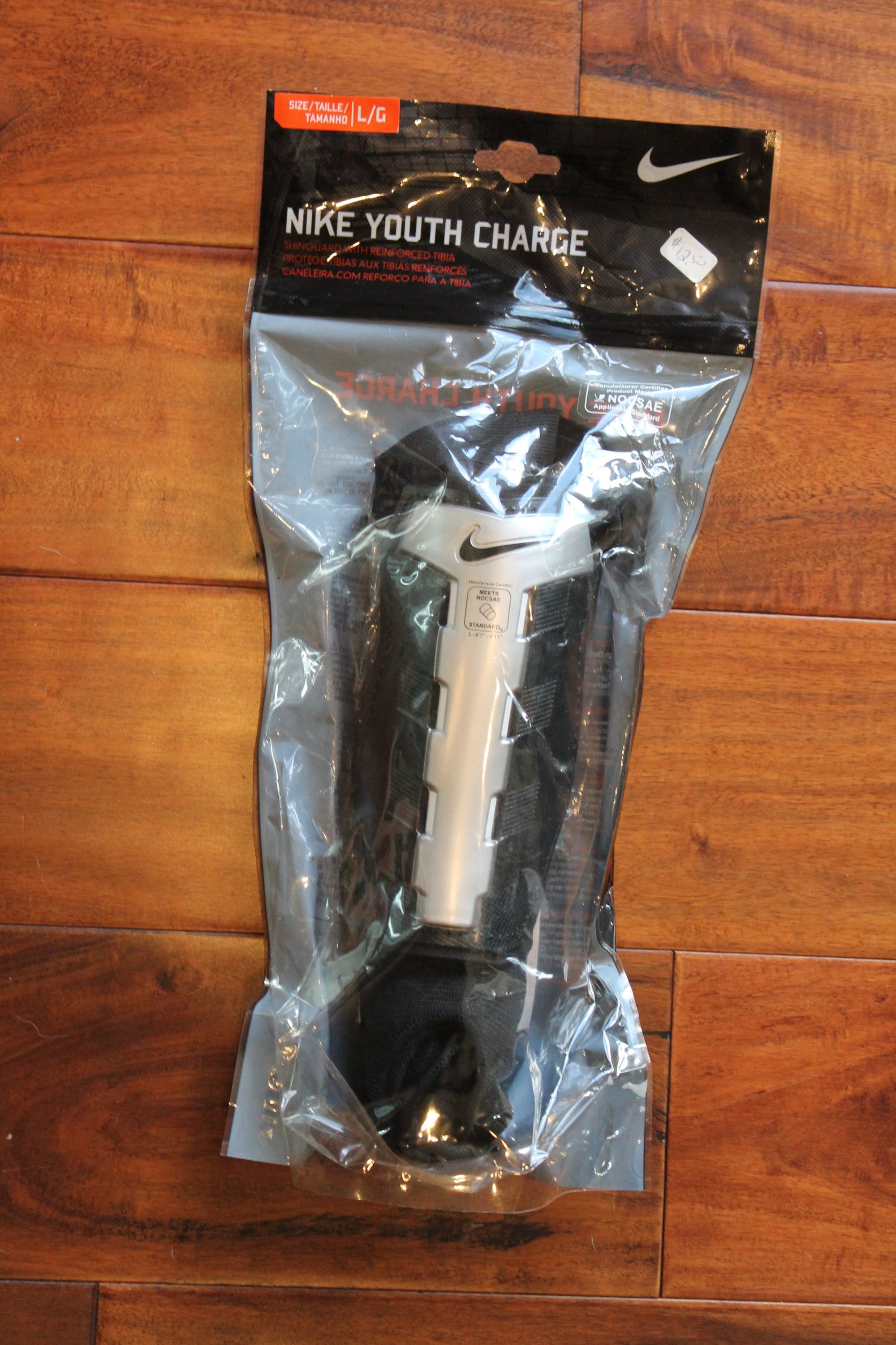 NIKE Youth Charge Shinguards - Youth Large - Grey/Black