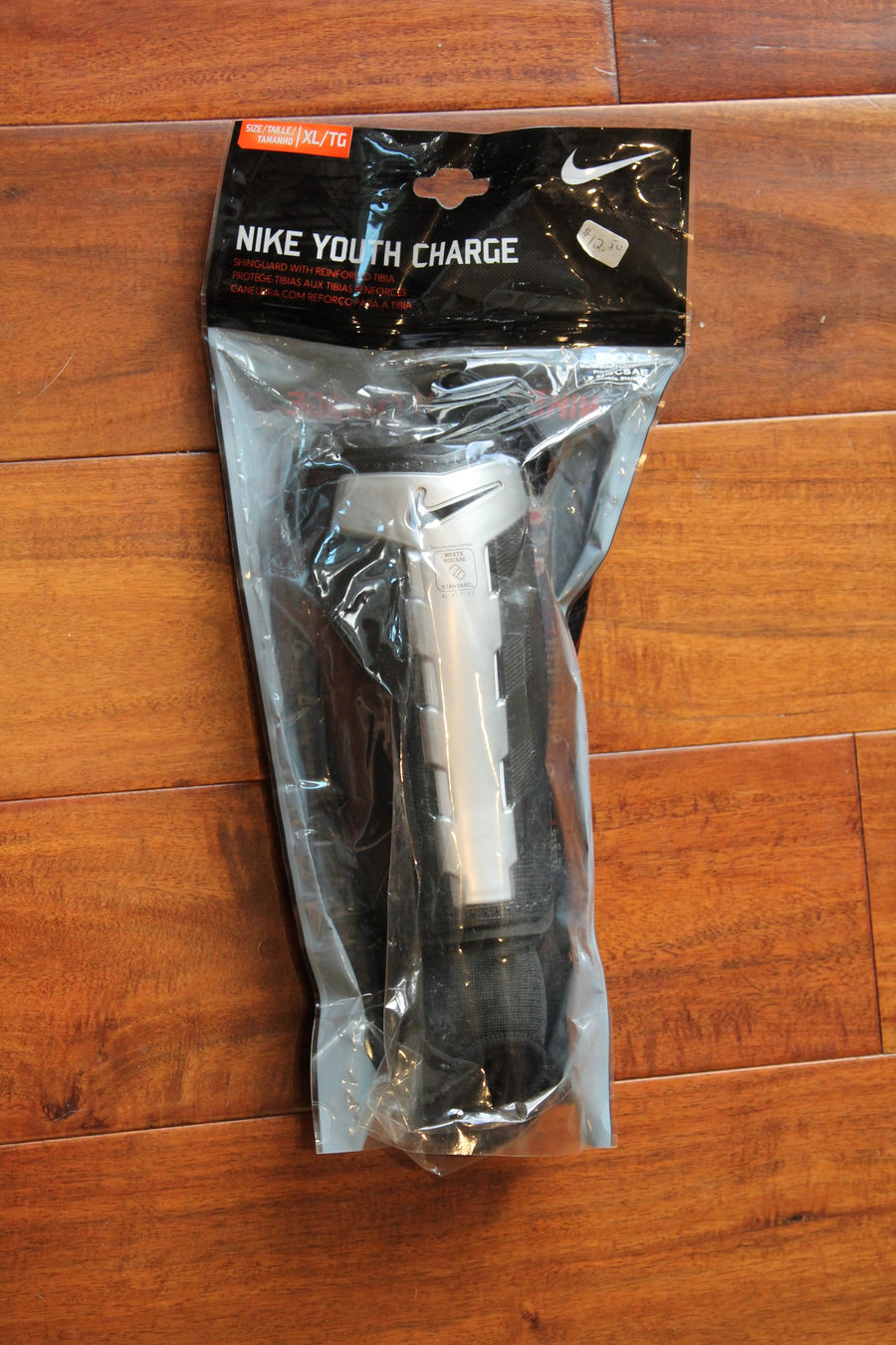 NIKE Youth Charge Shinguards - Youth XLarge - Grey/Black