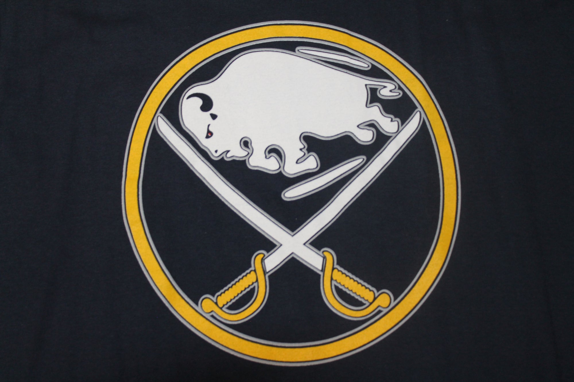 NHL Buffalo Sabres Men's Old Time Hockey Biggie Tee - Large