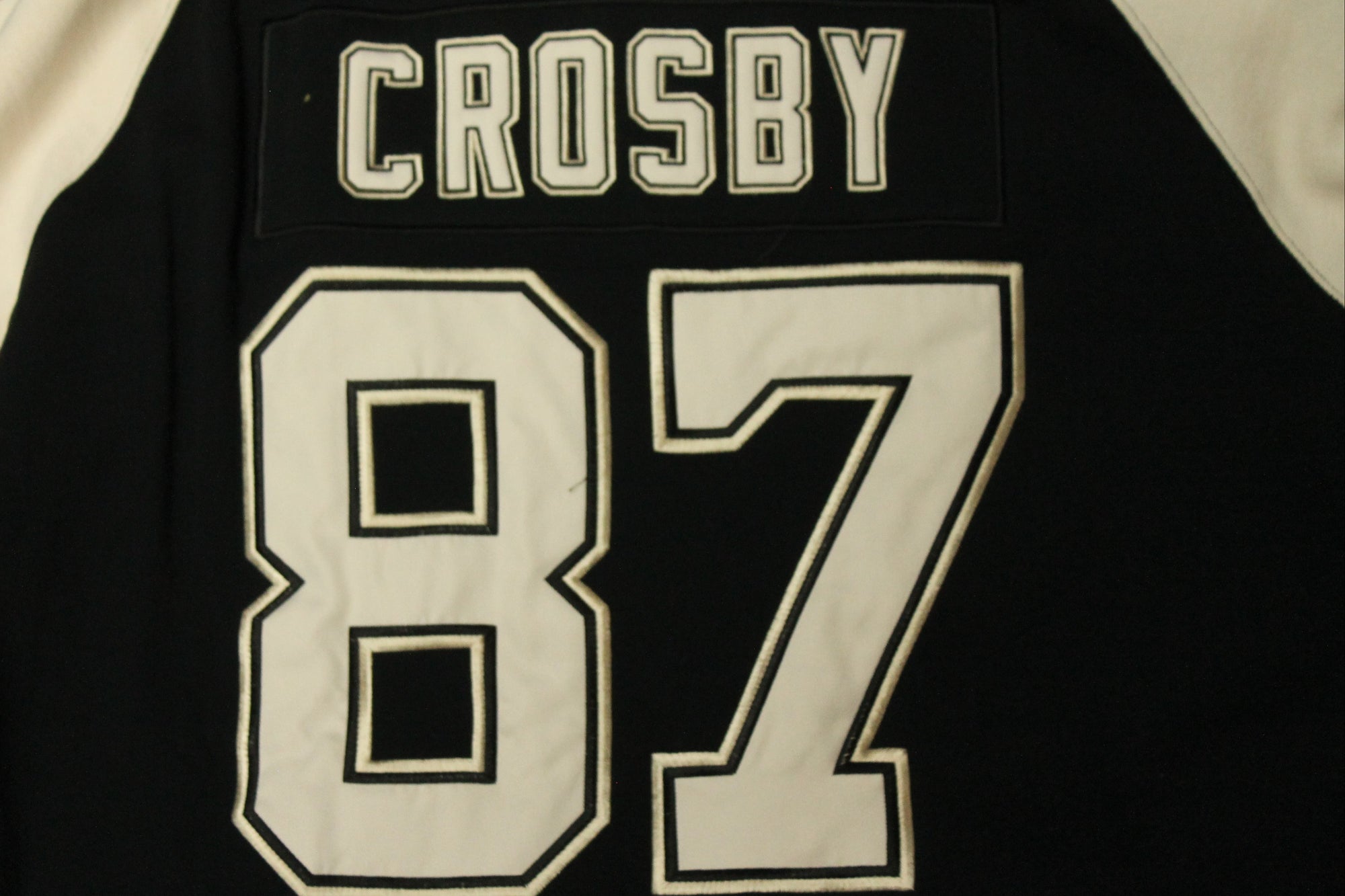 NHL Crosby # 87 Pittsburgh Penguins Men's Old Time Hockey Lacer Hoodie - XLarge (Sale)