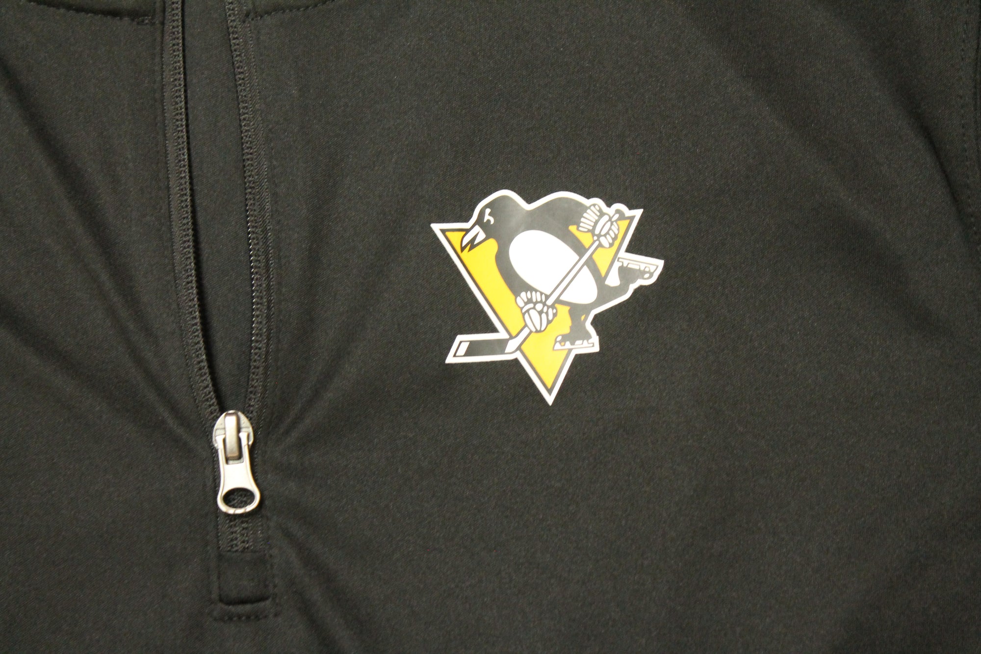 NHL Pittsburgh Penguins Men's Fanatics Longsleeve 1/4 Zip - Large