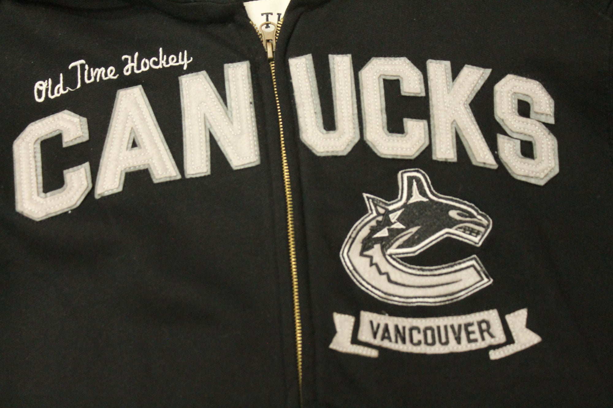 NHL Vancouver Canucks Men's Old Time Hockey Black Fury Zip-Up Hoodie
